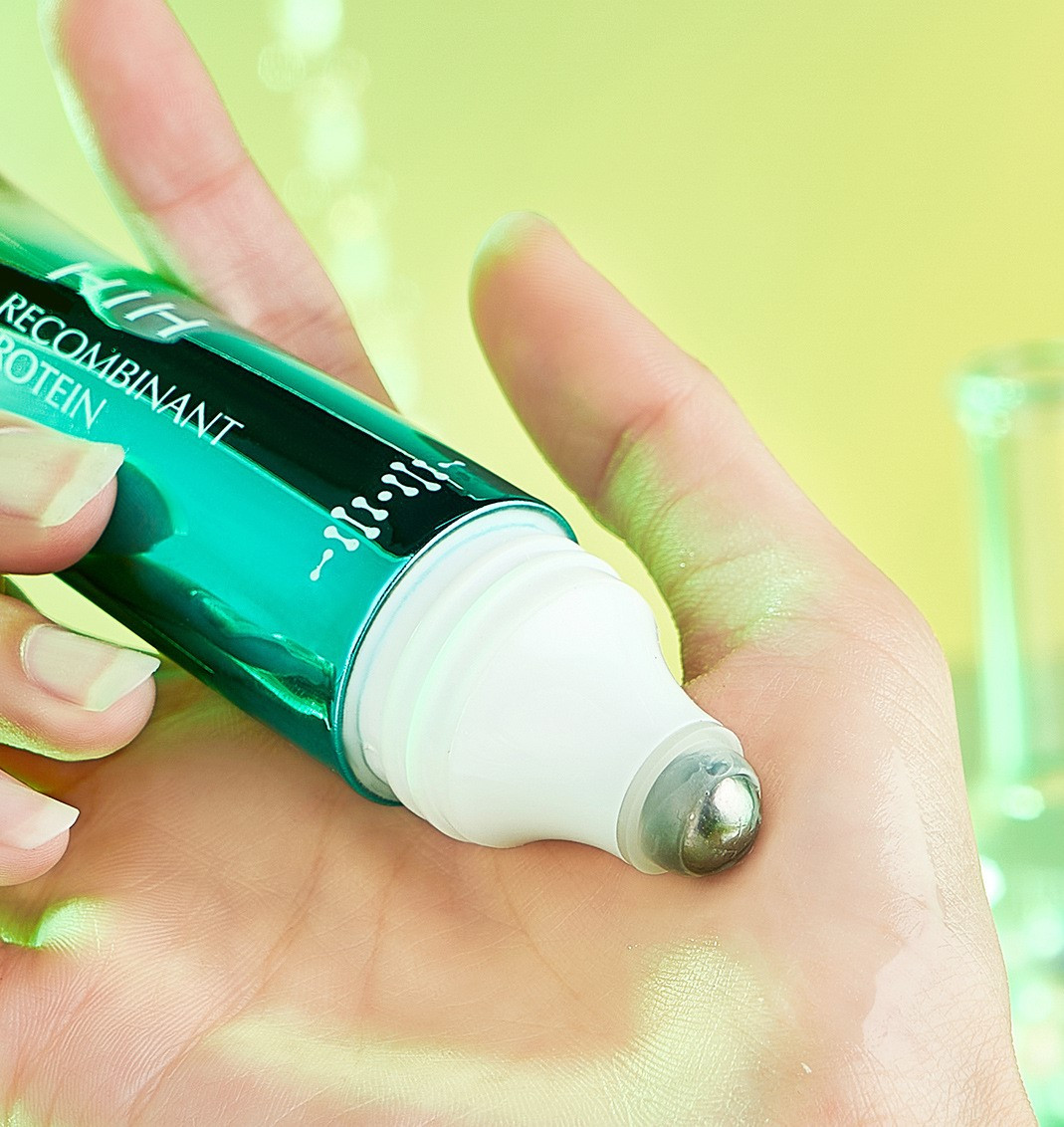 KIT MASAJEADOR + SET LABIALES disponible en Yaxa Colombia